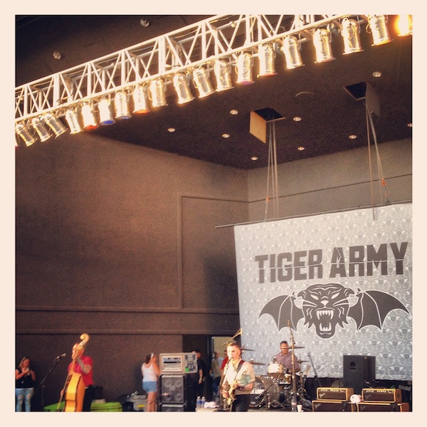 Tiger Army >> That Damn Show